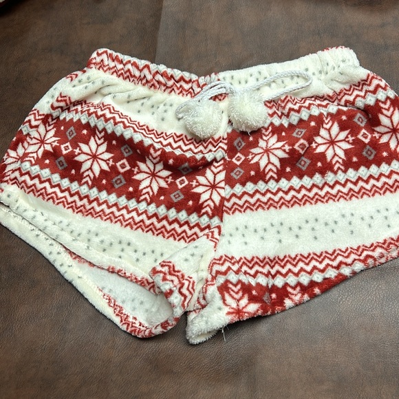 Size medium/small adorable cropped Christmas pj set - Picture 3 of 4